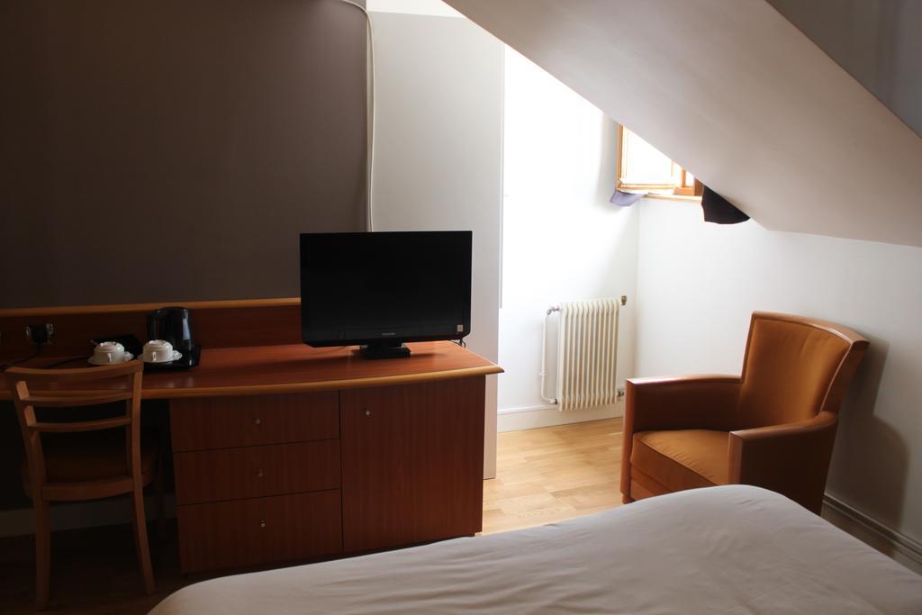 Hotel Metropolitain Paris Phòng bức ảnh