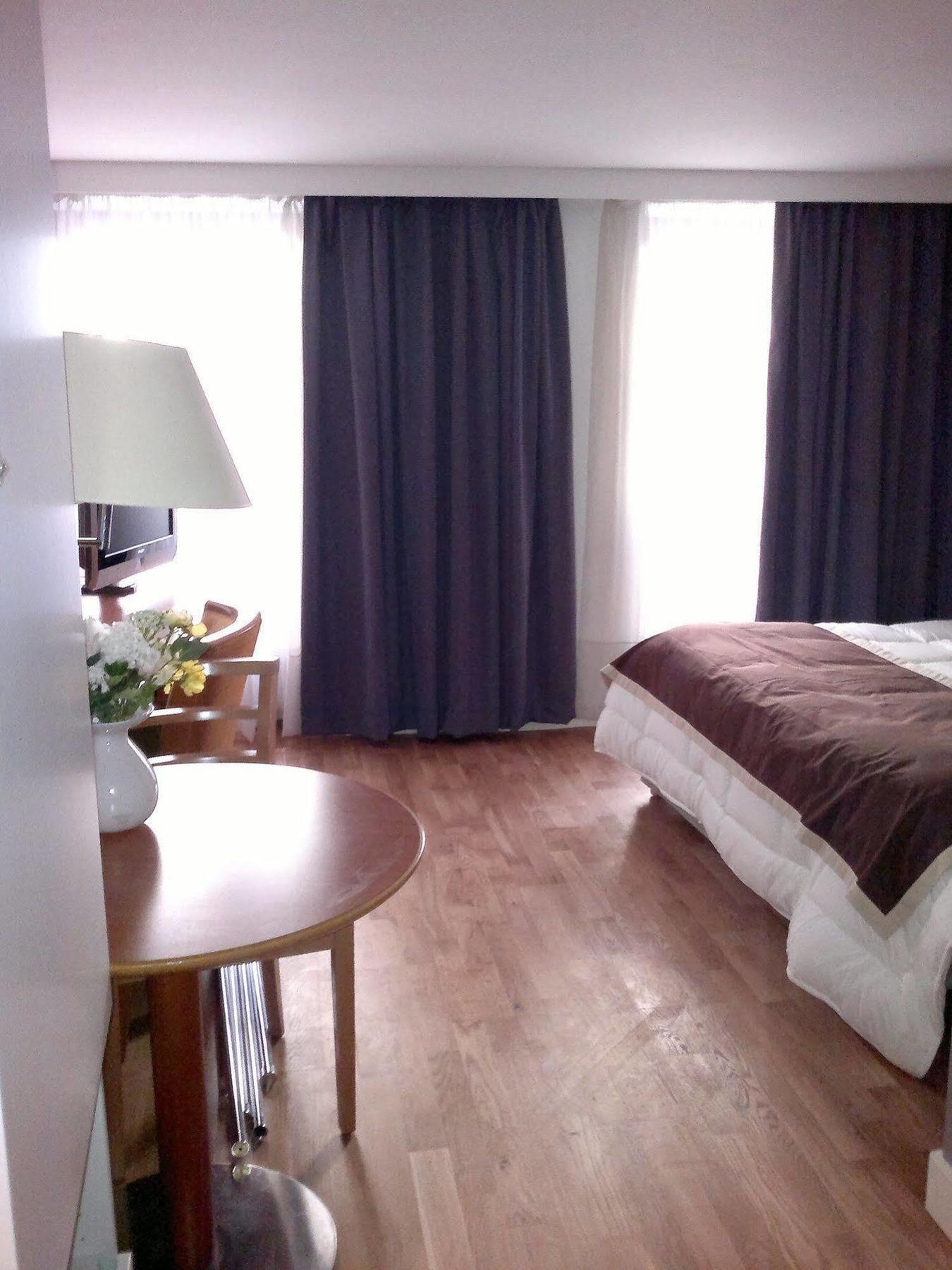 Hotel Metropolitain Paris Ngoại thất bức ảnh